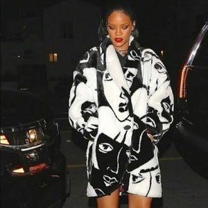 Vintage Donnybrook faces coat